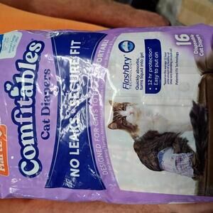 Hartz Comfitables Cat Diapers, Size Med 12 Count, Comfortable & Secure Fit.